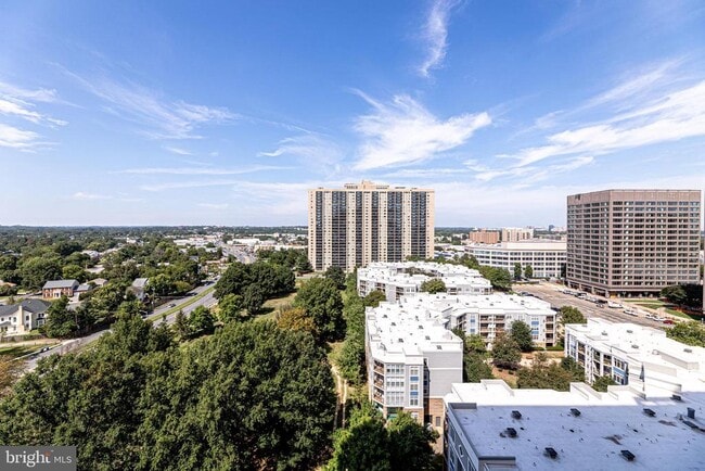 Building Photo - 5505 Seminary Rd