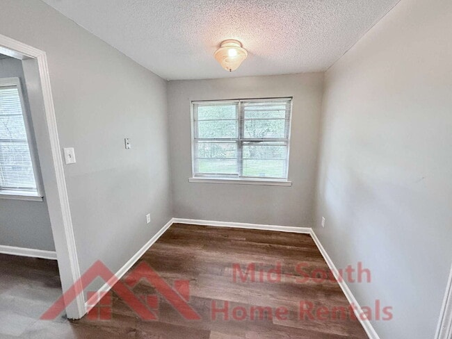 Building Photo - 4627 Crystal Springs Dr