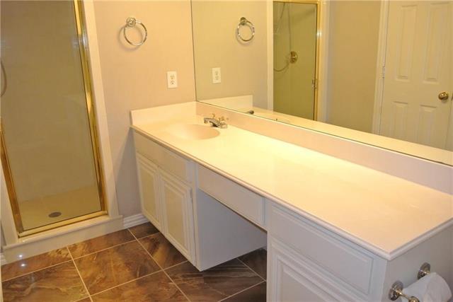 Building Photo - 2366 Southcourt Cir