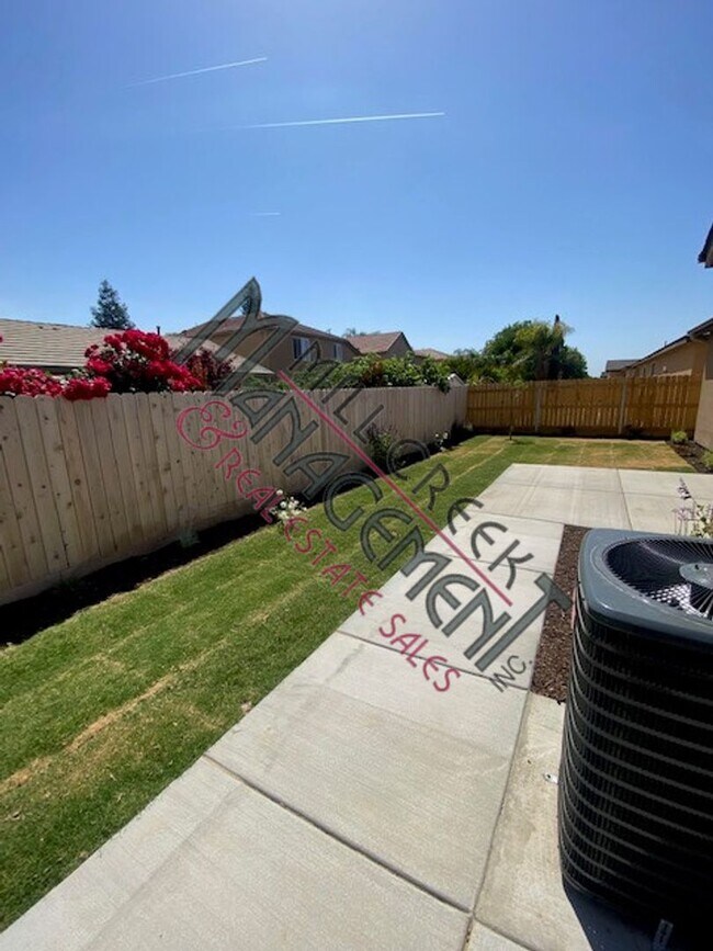 Building Photo - 3909 W Nellis Ave