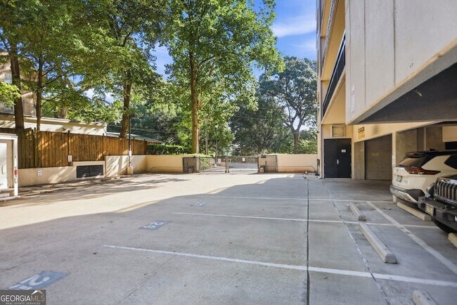 Building Photo - 1130 Piedmont Ave NE