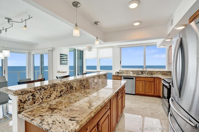 Building Photo - 1360 S Ocean Blvd
