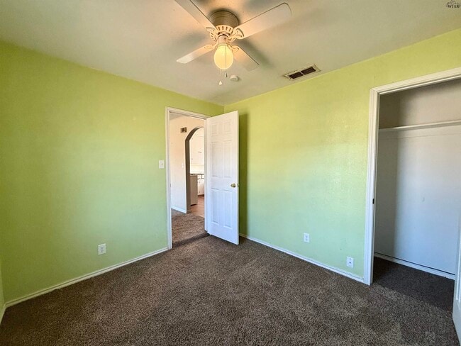 Building Photo - 3013 Lavell Ave