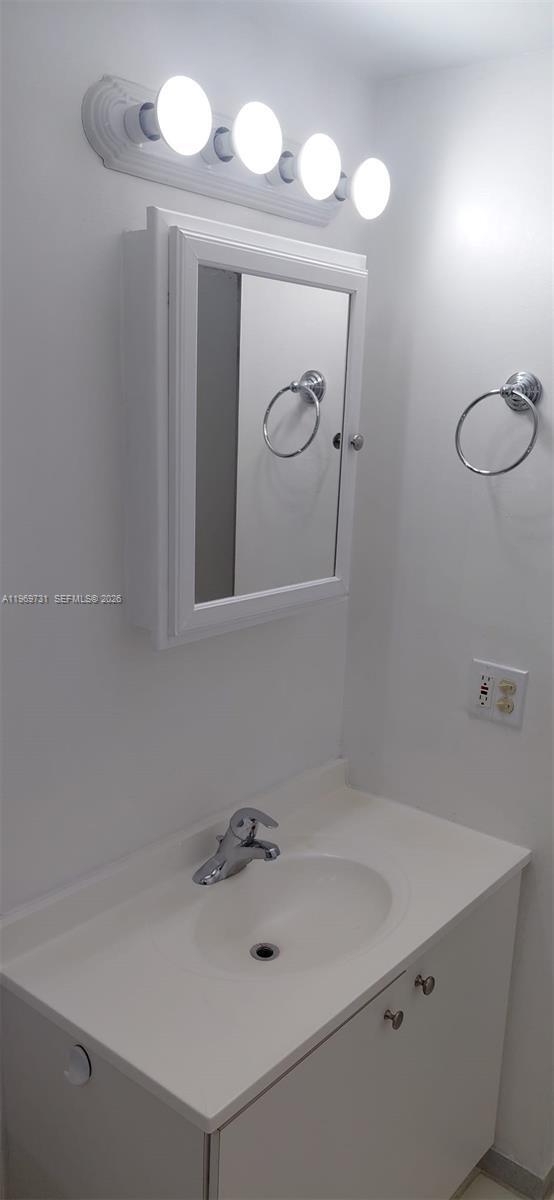 Building Photo - 140 NW 87th Ave