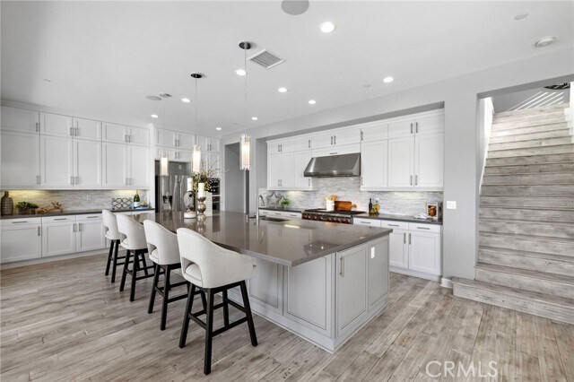 Building Photo - 108 Via Bilbao