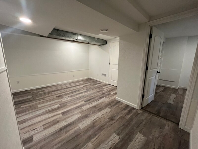 Building Photo - 3500 Kyle Ave N