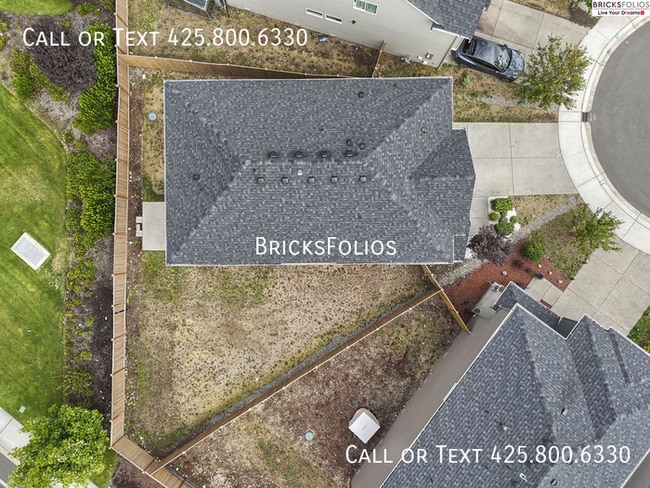 Building Photo - Your Dream Home Awaits in Puyallup – Bonus Offer Included!