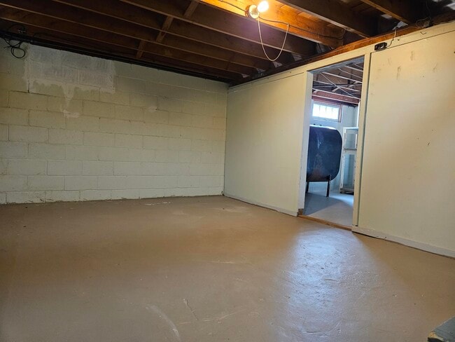 Building Photo - 16 McKenzie Dr