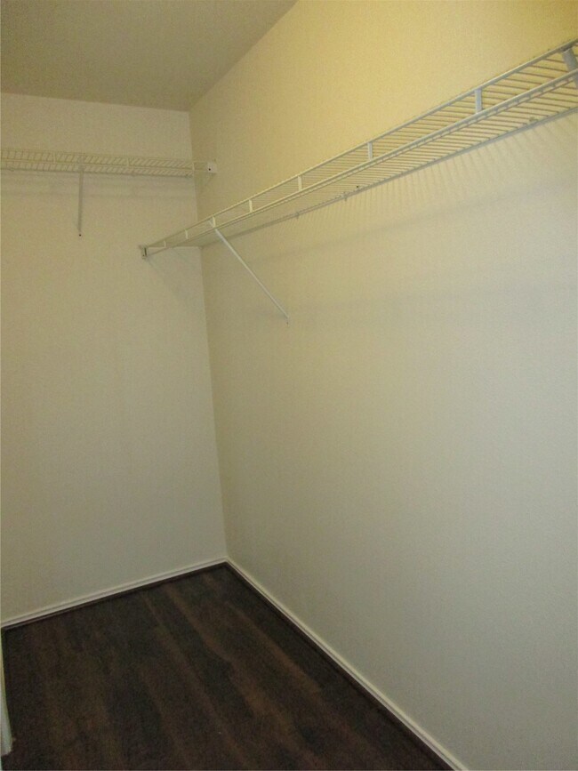 Building Photo - 12846 Colony Heath Ln