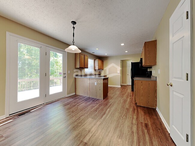 Building Photo - 5623 Appaloosa Circle