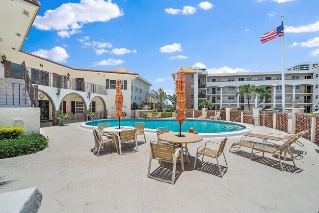 Building Photo - 29 Yacht Club Dr