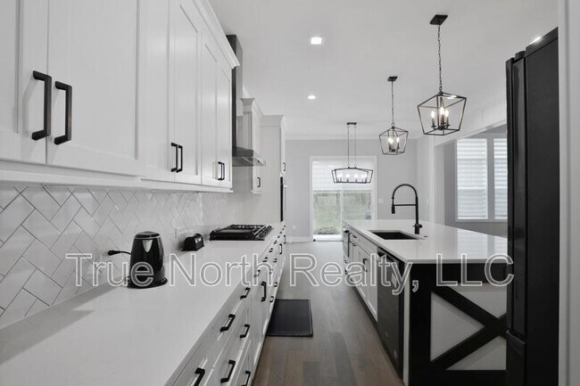 Building Photo - 2246 Koester Trce