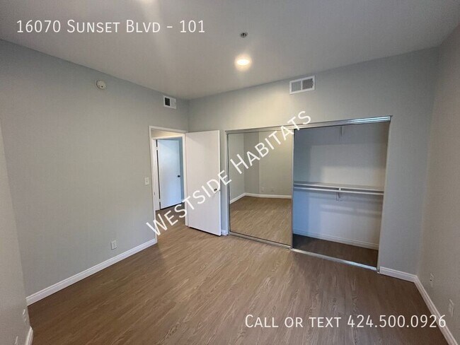 Building Photo - 16070 Sunset Blvd