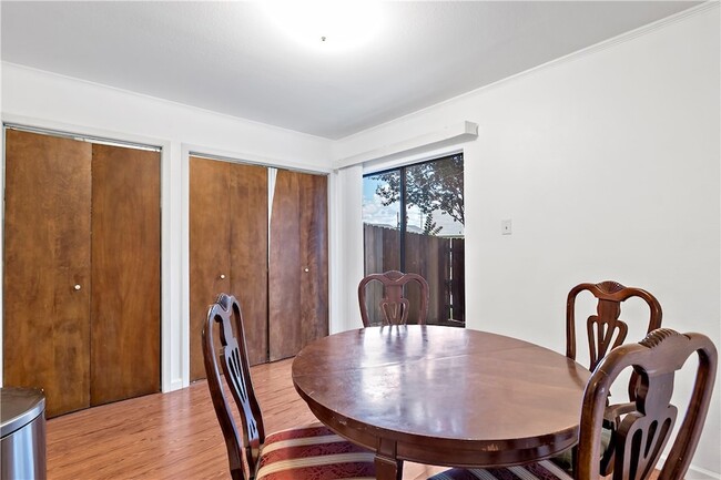 Building Photo - 1900 Dartmouth St