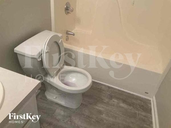 Building Photo - 1049 Megan Ct