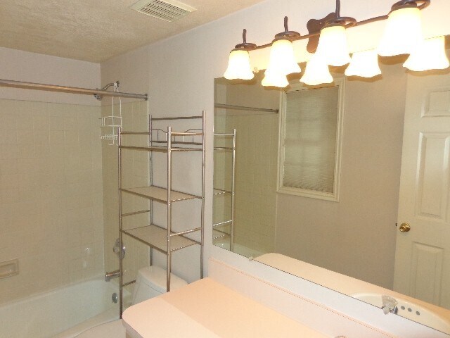 Building Photo - 954 Schneitter Cir