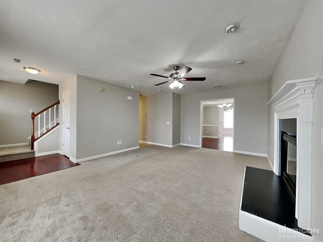 Building Photo - 459 Lenoir Dr