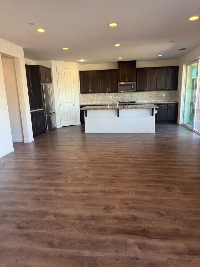 Building Photo - 1061 Viognier Wy