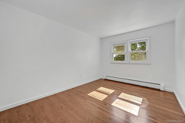 Building Photo - 105 Bradford St