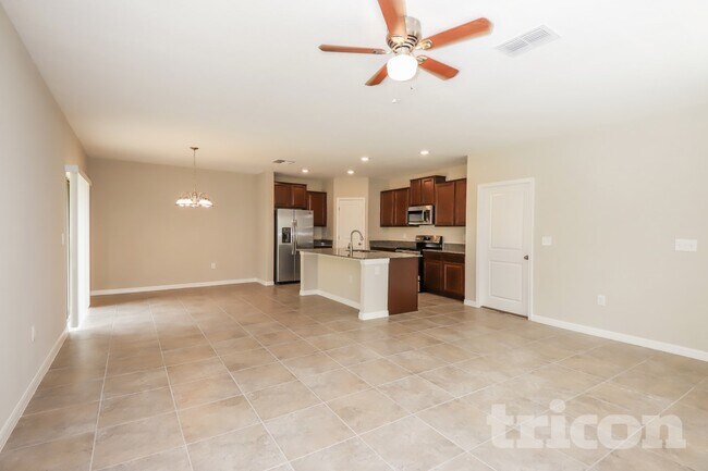 Building Photo - 12737 Lemon Pepper Dr