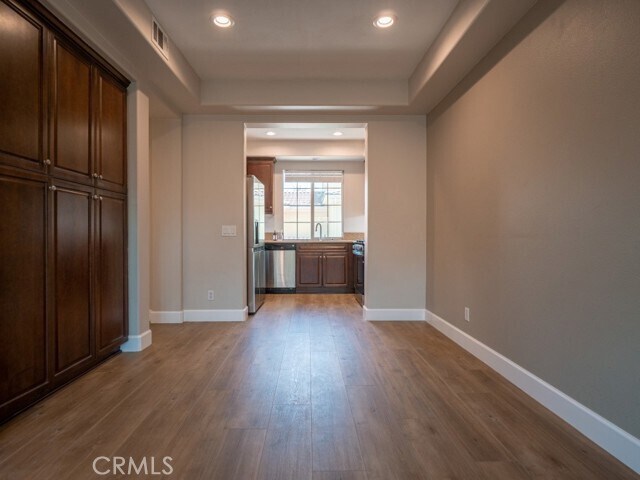 Building Photo - 77 Long Meadow
