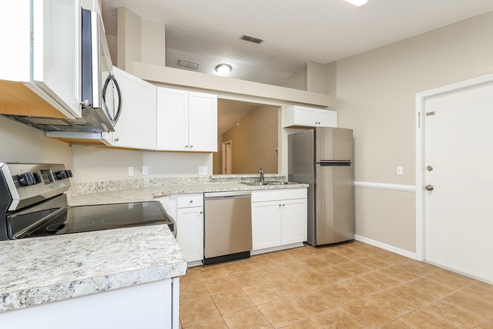 Building Photo - 2345 Captain Dr