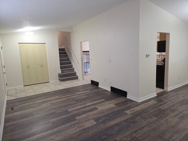 Building Photo - 1746 S Pierson St