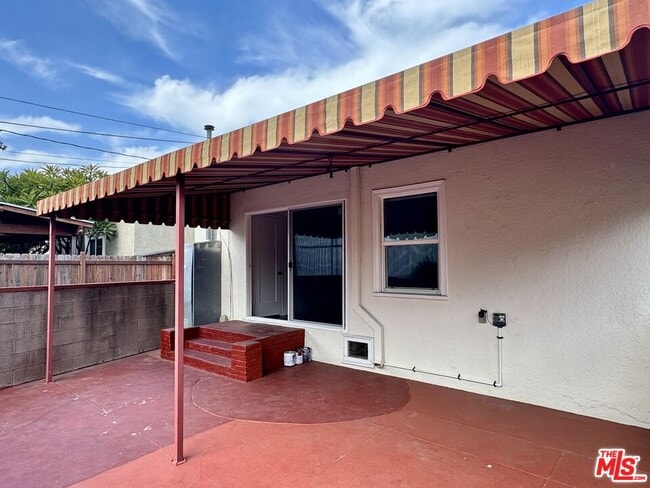 Building Photo - 3564 Dover St