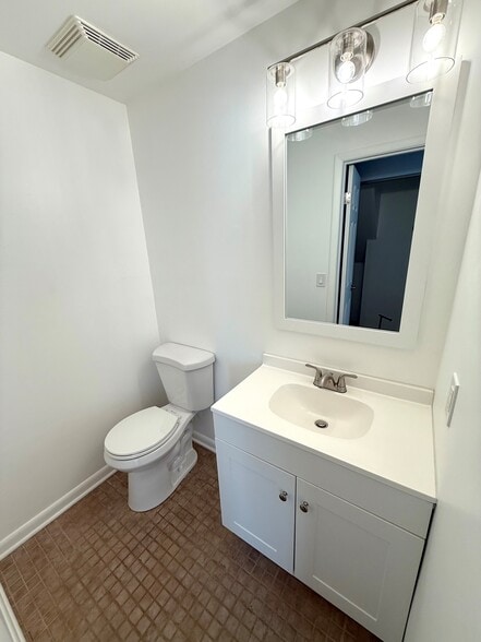 Building Photo - 271 Autumn Chapel Way