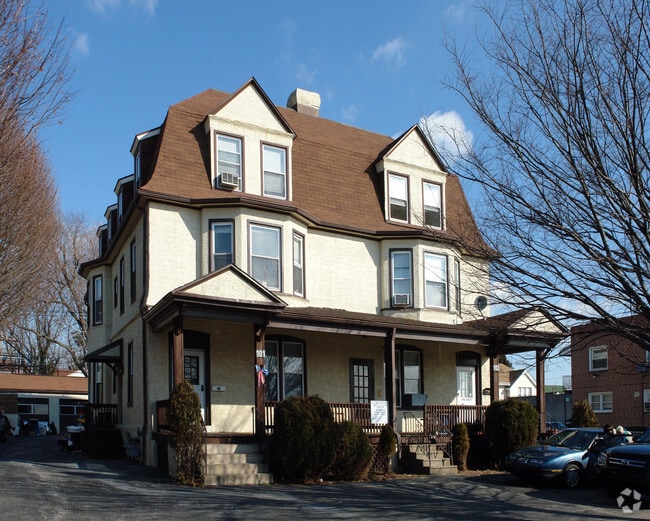 Building Photo - 101-103 Baltimore Ave