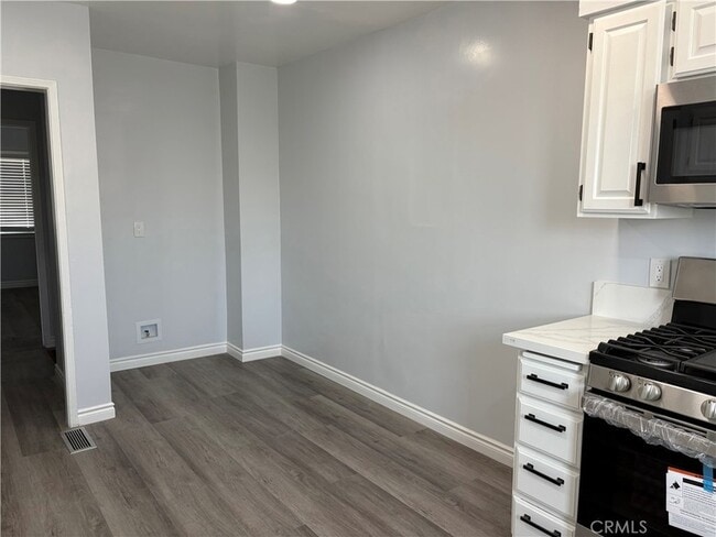 Building Photo - 221 N 18th St