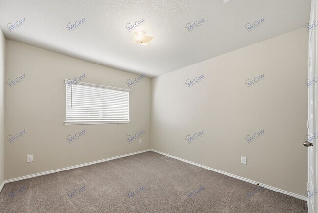 Building Photo - 126 Rock Crk Ln