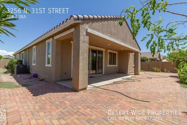 Building Photo - 3256 N 31st St