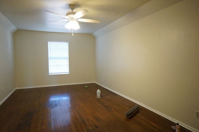 Building Photo - 11615 Sandman Dr