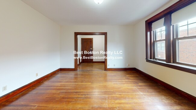 Building Photo - 22 W Wyoming Ave