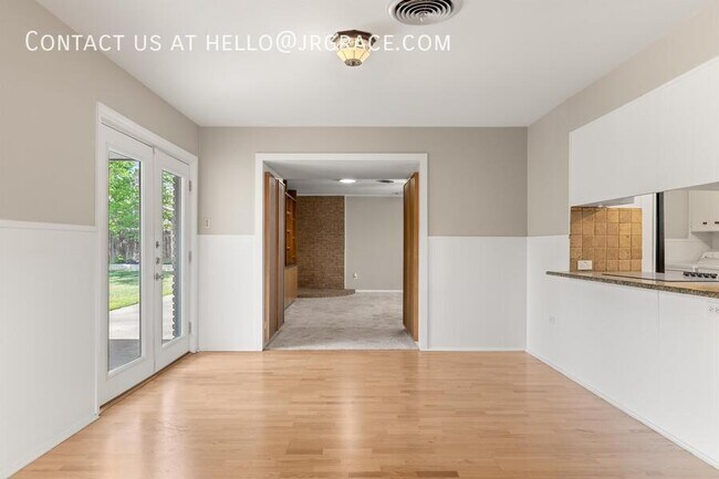 Building Photo - 1101 Rambler Dr