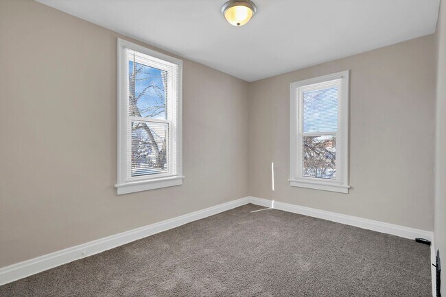 Building Photo - 775-777-777 S 17th St