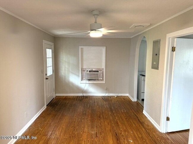 Building Photo - 2261 Forbes St