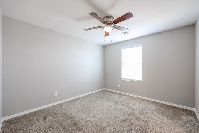 Building Photo - Home in Litchfield Park at Canyon Views! 5...