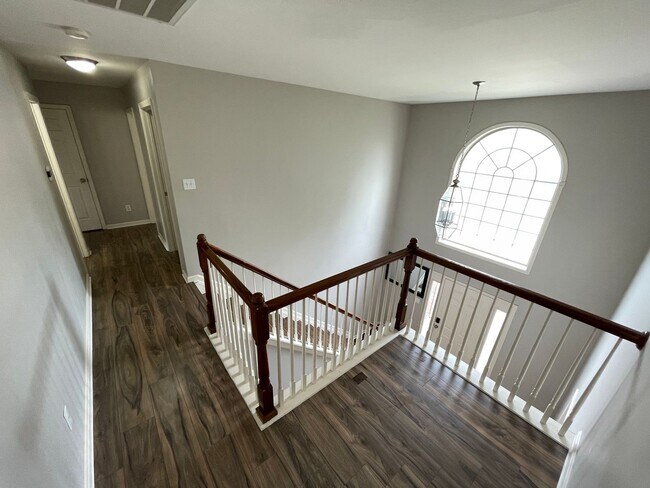 Building Photo - 10916 Collington Dr