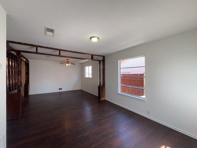 Building Photo - 6003 Highfield St