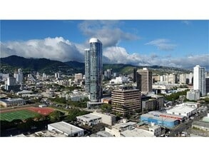 Building Photo - UPGRADED and AFFORDABLE in Kakaako!