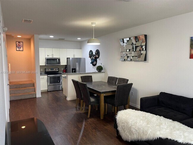 Building Photo - 3202 Cupid Pl