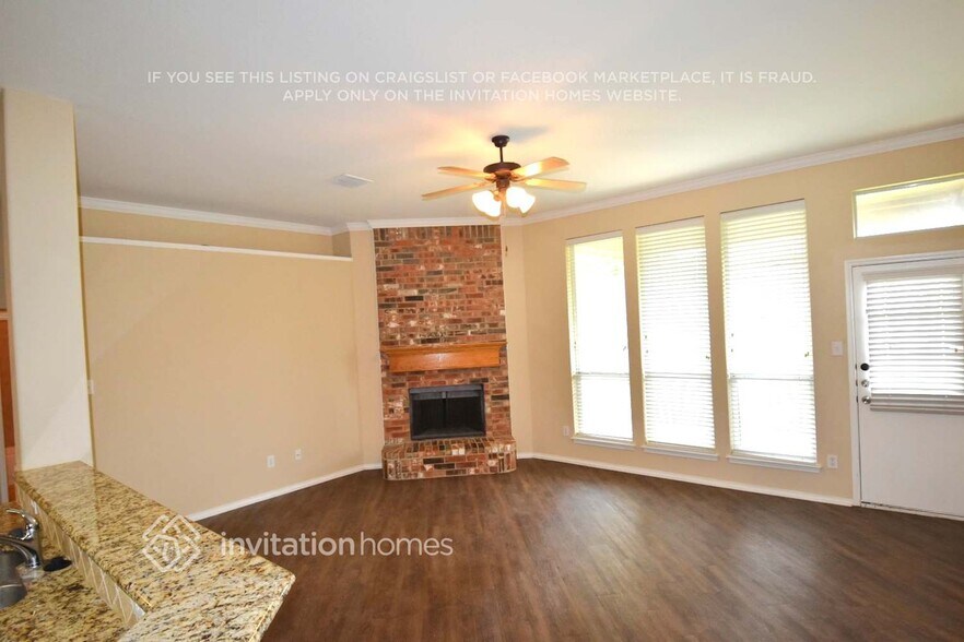 Building Photo - 113 Singletree Ln