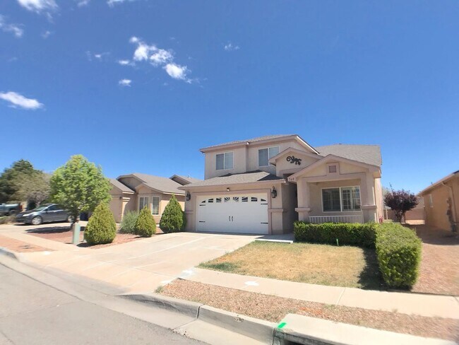 Building Photo - Don't Miss Out! Spacious 3 Bed, 2.5 Bath Home in Los Lunas – Open Layout & Prime Location