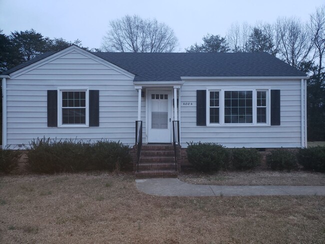 Primary Photo - ***3 BR House Convenient to Pisgah Church ...