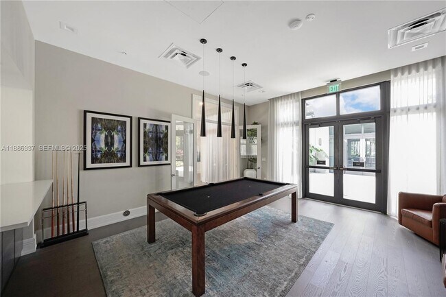 Building Photo - 8167 NW 41st St