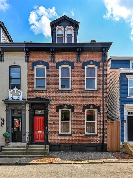 Building Photo - 617 Avery St