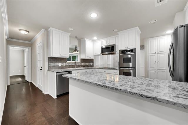 Building Photo - 120 Timber Ridge Dr