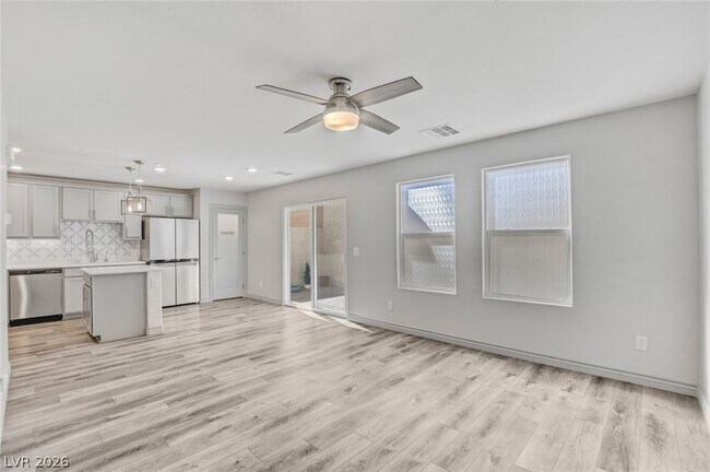 Building Photo - 305 Quail Dove Ave